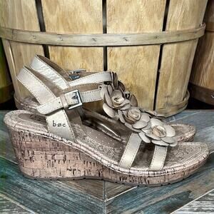 BOC Keenan Floral Gold Metallic Leather Cork Wedge Slingback Sandal Women Size 9